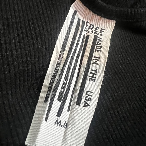 ✶Free✶ EUC Black ✵☽Free People☾✵ Long Beach Ribbed Racerback Swing Tank | Medium - Picture 6 of 15